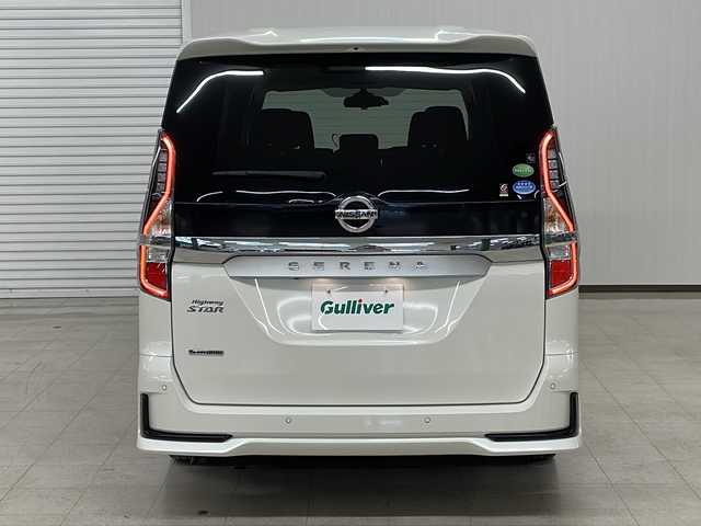 日産 セレナ ハイウェイスター 熊本県 2020(令2)年 5.9万km ブリリアントホワイトパール ・純正１０インチナビ＆１１インチリヤモニター　/・アラウンドビューモニター　/・両側オートスライドドア　/・アダブティブＬＥＤヘッドライト　/・ＬＥＤフォグランプ　/・電動パーキングブレーキ　/・オートブレーキホールド/・プロパイロットト /・エマージェンシーブレーキ/・USB電源ソケット〈セカンド・サード各2個〉/・Bluetooth/・Blu-ray DVD CD/・USB入力端子/・フルセグTV/・HDMI入力端子/・ETC/・ドライブレコーダー
