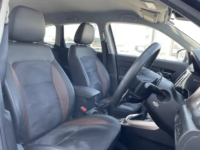スズキ エスクード S－LTD 神奈川県 2021(令3)年 2.6万km 紺Ⅱ 純正８型ナビ　/CD/DVD/Bluetooth/フルセグテレビ　/ＥＴＣ２．０　/バックカメラ　/ドライブレコーダー　/レーダークルーズコントロール　/Ｄ＋Ｎシートヒーター　/ハーフレザーシート　/LEDヘッドライト　/スマートキー/オートライト/プッシュスタート/オートエアコン/前後ドライブレコーダー/ABS/横滑り防止装置/レーンキープアシスト