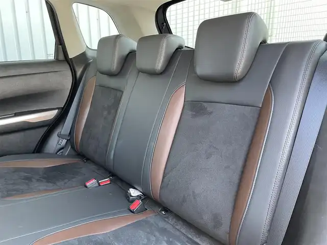 スズキ エスクード S－LTD 神奈川県 2021(令3)年 2.6万km 紺Ⅱ 純正８型ナビ　/CD/DVD/Bluetooth/フルセグテレビ　/ＥＴＣ２．０　/バックカメラ　/ドライブレコーダー　/レーダークルーズコントロール　/Ｄ＋Ｎシートヒーター　/ハーフレザーシート　/LEDヘッドライト　/スマートキー/オートライト/プッシュスタート/オートエアコン/前後ドライブレコーダー/ABS/横滑り防止装置/レーンキープアシスト