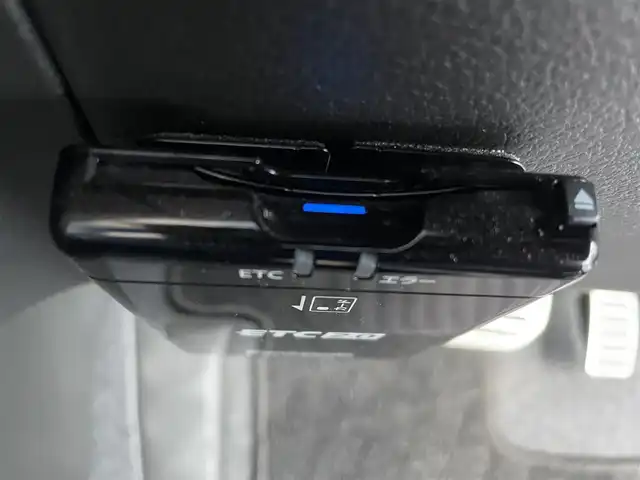 スズキ エスクード S－LTD 神奈川県 2021(令3)年 2.6万km 紺Ⅱ 純正８型ナビ　/CD/DVD/Bluetooth/フルセグテレビ　/ＥＴＣ２．０　/バックカメラ　/ドライブレコーダー　/レーダークルーズコントロール　/Ｄ＋Ｎシートヒーター　/ハーフレザーシート　/LEDヘッドライト　/スマートキー/オートライト/プッシュスタート/オートエアコン/前後ドライブレコーダー/ABS/横滑り防止装置/レーンキープアシスト