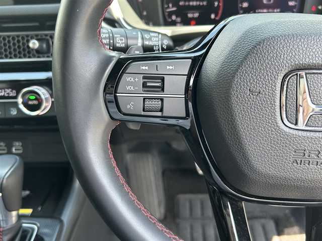 ホンダ シビック EX 愛知県 2021(令3)年 4.5万km プラチナホワイトパール ワンオーナー/純ディスプレイナビテレビ/フルセグテレビ/バックカメラ/ワイヤレス充電/BOSEサウンドシステム/ハーフレザーシート/純18インチAW/アダプティブドライビングビーム/LEDフォグ/リアウィング/前後ドライブレコーダー/ビルドインETC/シートヒーター/新車保証書.取説/スペアキー
