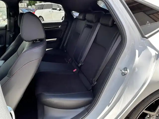 ホンダ シビック EX 愛知県 2021(令3)年 4.5万km プラチナホワイトパール ワンオーナー/純ディスプレイナビテレビ/フルセグテレビ/バックカメラ/ワイヤレス充電/BOSEサウンドシステム/ハーフレザーシート/純18インチAW/アダプティブドライビングビーム/LEDフォグ/リアウィング/前後ドライブレコーダー/ビルドインETC/シートヒーター/新車保証書.取説/スペアキー