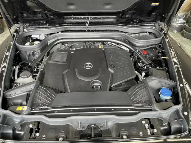 メルセデス・ベンツ ゲレンデヴァーゲン Ｇ４５０ｄ 宮城県 2025(令7)年 0.1万km未満 オブシディアンブラック 登録時走行距離11km//AMGラインパッケージ//MANUFAKTURプログラムプラス//MANUFAKTURロゴパッケージ//MANUFAKTUR同色スペアタイヤリング//内装色：MANUFAKTURチタニウムグレー//MBUXマルチメディアシステム//スライディングルーフ//レーダークルーズコントロール//アクティブパーキングアシスト//シートヒーター/ベンチレーション//ステアリングヒーター//ワイヤレス充電//温度制御式カップホルダー//純正フロアマット//ビルトインETC2.0//スマートキーx2//ワンオーナー