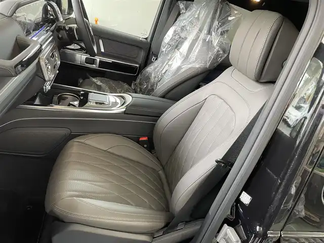 メルセデス・ベンツ ゲレンデヴァーゲン Ｇ４５０ｄ 宮城県 2025(令7)年 0.1万km未満 オブシディアンブラック 登録時走行距離11km//AMGラインパッケージ//MANUFAKTURプログラムプラス//MANUFAKTURロゴパッケージ//MANUFAKTUR同色スペアタイヤリング//内装色：MANUFAKTURチタニウムグレー//MBUXマルチメディアシステム//スライディングルーフ//レーダークルーズコントロール//アクティブパーキングアシスト//シートヒーター/ベンチレーション//ステアリングヒーター//ワイヤレス充電//温度制御式カップホルダー//純正フロアマット//ビルトインETC2.0//スマートキーx2//ワンオーナー