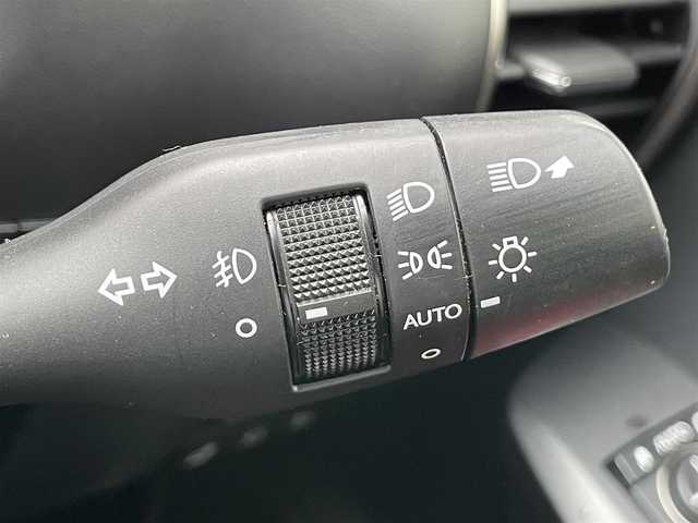 レクサス ＮＸ 300h Fスポーツ 香川県 2018(平30)年 13.2万km グラファイトブラックガラスフレーク 登録時走行距離：132065km/メーカー純正ナビ/　CD DVD BT フルセグTV/バックカメラ/左前カメラ/レザーシート/パワーシート/シートベンチレーション/革巻きステアリング/ステアリングスイッチ/ステアリングヒーター/プリクラッシュセーフティシステム/レーンキープアシスト/レーダークルーズコントロール/ブラインドスポットモニター/オートハイビーム/LEDヘッドライト/オートライト/フォグランプ/MTモード付AT/横滑り防止装置/ビルトインETC2.0/プッシュスタート/スマートキー