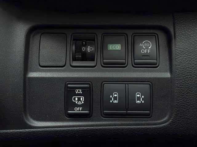 日産 セレナ ハイウェイスター 長野県 2016(平28)年 3.2万km ブリリアントホワイトパール 純正９インチナビ【MM516D-L】/（ＣＤ／ＤＶＤ／ＢＴ／フルセグＴＶ）/地図SD未到着の為動作確認未実地/ビルトインＥＴＣ/ドライブレコーダー/革巻きステアリング/ステアリングスイッチ/クルーズコントロール/両側パワースライドドア/アイドリングストップ/車線逸脱警報/エマージェンシーブレーキ/フォグランプ/オートライト/スマートキー/Pスタート/電動格納ミラー/純正フロアマット/純正16インチAW