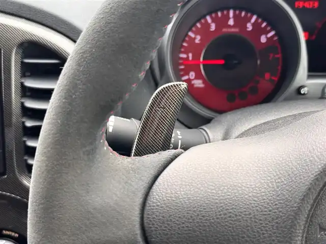 日産 ジューク ニスモ RS 宮城県 2014(平26)年 2万km スーパーブラック アラウンドビューモニター/＝＝＝/純正7インチナビ/(フルセグTV/CD/DVD/SD/BT/USB/AUX)/4WD/ビルトインETC/MTモード付AT/パドルシフト/オートエアコン/オートライト/革巻きステアリング/プッシュスタート＆スマートキー/ウインカー付き電動格納ミラー/ドアバイザー/ふらつき防止/HIDヘッドライト/フォグランプ/純正フロアマット/ENKEI18インチアルミホイール