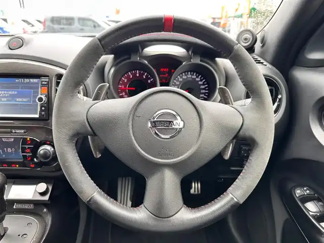 日産 ジューク ニスモ RS 宮城県 2014(平26)年 2万km スーパーブラック アラウンドビューモニター/＝＝＝/純正7インチナビ/(フルセグTV/CD/DVD/SD/BT/USB/AUX)/4WD/ビルトインETC/MTモード付AT/パドルシフト/オートエアコン/オートライト/革巻きステアリング/プッシュスタート＆スマートキー/ウインカー付き電動格納ミラー/ドアバイザー/ふらつき防止/HIDヘッドライト/フォグランプ/純正フロアマット/ENKEI18インチアルミホイール