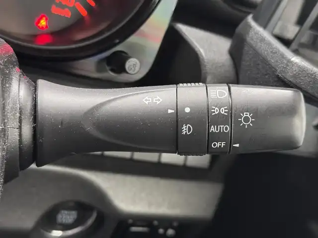 スズキ ジムニー XC 三重県 2020(令2)年 3.4万km ジャングルグリーン ガソリン・ターボ/パートタイム4WD/フロア5MT/カロッツェリア 9インチ『サイバーナビ』 AVIC-RQ910/（CD/DVD/MSV/SD/FM/AM/TV/USB/HDMI/AUX/Bluetooth/Streaming Video）/バックカメラ/ドライブレコーダー 前方/ETC/安全/・デュアルセンサーブレーキサポート/・車線逸脱警報機能/・ふらつき警報機能/・標識認識機能/・ハイビームアシスト/・トラクションコントロールシステム/・ヒルディセントコントロール/など/装備/・クルーズコントロール/・シートヒーター（D/N）/・オートエアコン/・ステアリングスイッチ/・オートライト/・LEDヘッドランプ/・フロントフォグランプ（白⇔黄色替え可能）/・プッシュスタート/・電動格納ドアミラー/・純正16inAW/・背面スペアタイヤ/・取/ナビ取/・スマートキーx1/・MONSTER SPORTマッドガード、マフラー、背面タイヤカバー/など
