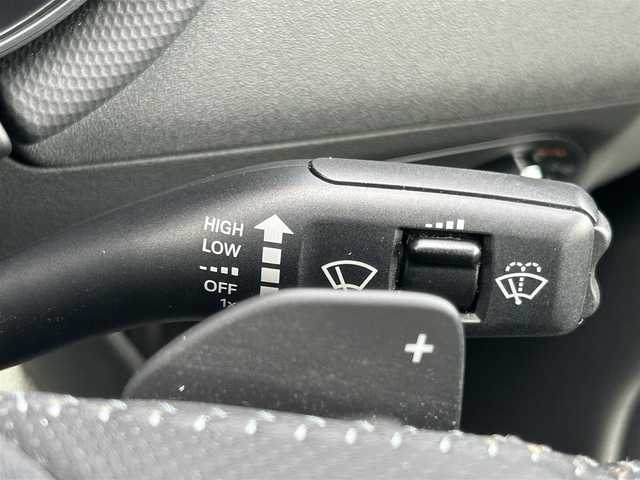 アウディ ＴＴクーペ 1．8 TFSI Sライン 群馬県 2012(平24)年 5.9万km アイビスホワイト ターボ/リトラクタブルリヤスポイラー/純正メモリナビ/CD・DVD・USB・SD/Bluetooth・フルセグTV/ビルトインETC/パドルシフト/ハーフレザーシート/前席パワーシート/純正アルミホイール/純正フロアマット/HIDヘッドライト/オートライト/スペアキー