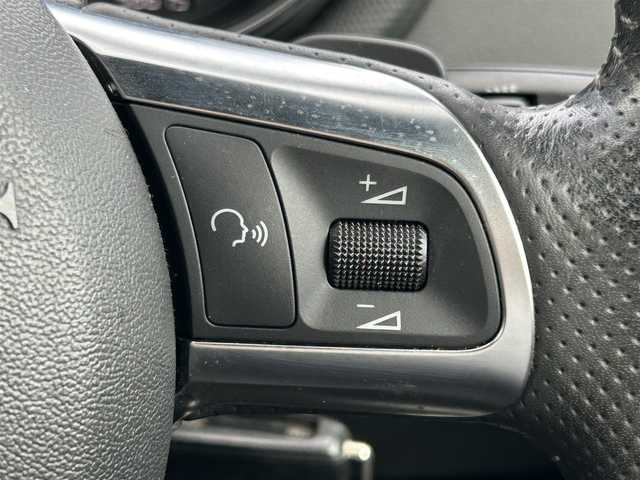 アウディ ＴＴクーペ 1．8 TFSI Sライン 群馬県 2012(平24)年 5.9万km アイビスホワイト ターボ/リトラクタブルリヤスポイラー/純正メモリナビ/CD・DVD・USB・SD/Bluetooth・フルセグTV/ビルトインETC/パドルシフト/ハーフレザーシート/前席パワーシート/純正アルミホイール/純正フロアマット/HIDヘッドライト/オートライト/スペアキー