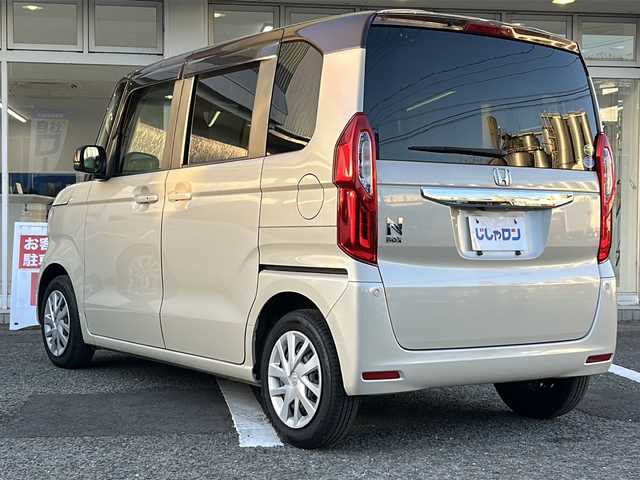 ホンダ Ｎ ＢＯＸ 2トーン G L ホンダセンシング 京都府 2018(平30)年 8.1万km プレミアムアイボリーパール2トーン （株）IDOMが運営する【じしゃロン伏見店】の/自社ローン専用車両になります。/こちらは現金またはオートローンご利用時の価格です。/自社ローンご希望の方は別途その旨お申し付けください//特記事項あり/社外ナビ/ホンダセンシング/ビルドインETC/LEDライト/オートライト/バックカメラ/片側パワースライドドア/クルーズコントロール