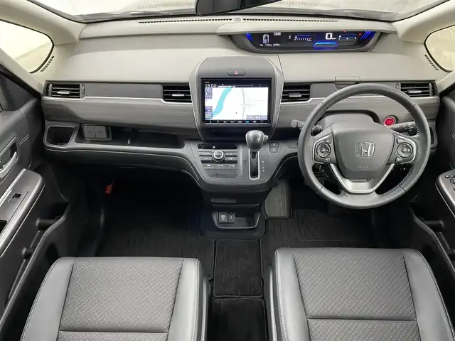 ホンダ フリード G ホンダセンシング 群馬県 2020(令2)年 1.3万km クリスタルブラックパール 純正９インチナビ　バックカメラ　両側パワースライドドア　アダプティブクルーズコントロール　ＬＥＤ　純正１５インチＡＷ　ステアリングリモコン　ドライブレコーダー　ＥＴＣ　コーナーセンサー　禁煙車