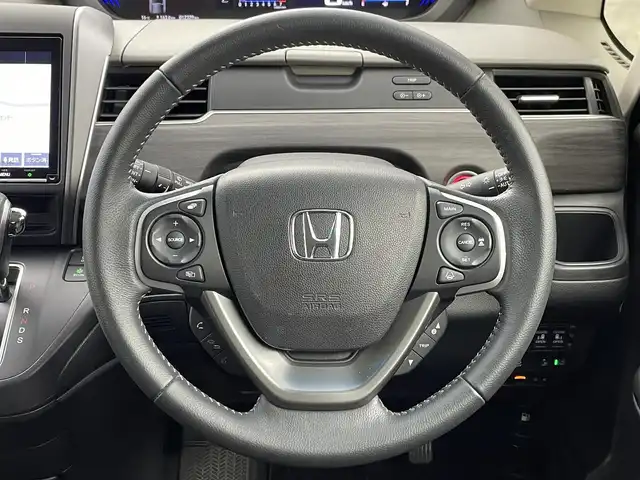 ホンダ フリード G ホンダセンシング 群馬県 2020(令2)年 1.3万km クリスタルブラックパール 純正９インチナビ　バックカメラ　両側パワースライドドア　アダプティブクルーズコントロール　ＬＥＤ　純正１５インチＡＷ　ステアリングリモコン　ドライブレコーダー　ＥＴＣ　コーナーセンサー　禁煙車