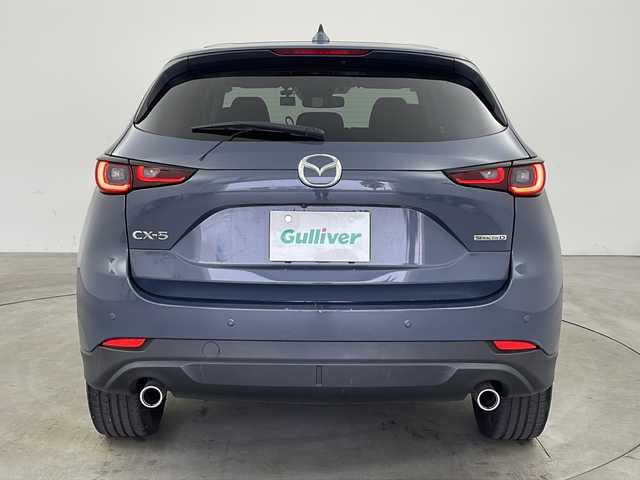 マツダ ＣＸ－５ XD ブラックトーンエディション 兵庫県 2021(令3)年 1.4万km ポリメタルグレーM ・純正10.25インチナビ（SDカード欠品）/・Bluetooth/USB/フルセグテレビ/・360°ビューモニター/・i-ACTIVE　SENSE/・スマート・ブレーキ・サポート/・スマート・シティ・ブレーキ・サポート/・レーダクルーズコントロール/・ドライバーアテンションアラート/・車間認知支援システム/・車線逸脱警報/・ブラインドスポットモニター/・横滑り防止装置/・レーンキープアシストシステム/・オートマチックハイビーム/・電子パーキングブレーキ/・オートホールドブレーキ/・パワーバックドア/・ヘッドアップディスプレイ/・ステアリングスイッチ/・ステアリングヒーター/・パドルシフト/・横滑り防止装置/・ハーフレザーシート/・前席シートヒーター/・運転席パワーシート/・社外フロアマット/・LEDヘッドライト/・フォグライト/・純正19インチアルミホイールタイヤ/・電動格納ミラー/・前方ドライブレコーダー/・ETC2.0/・スマートキー/・スペアキー