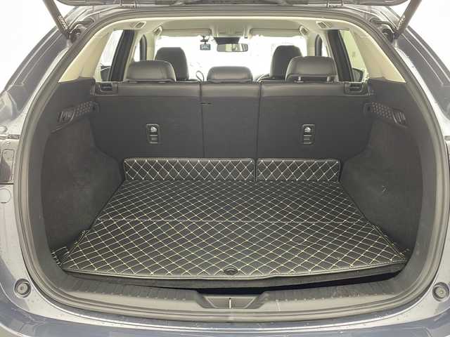 マツダ ＣＸ－５ XD ブラックトーンエディション 兵庫県 2021(令3)年 1.4万km ポリメタルグレーM ・純正10.25インチナビ（SDカード欠品）/・Bluetooth/USB/フルセグテレビ/・360°ビューモニター/・i-ACTIVE　SENSE/・スマート・ブレーキ・サポート/・スマート・シティ・ブレーキ・サポート/・レーダクルーズコントロール/・ドライバーアテンションアラート/・車間認知支援システム/・車線逸脱警報/・ブラインドスポットモニター/・横滑り防止装置/・レーンキープアシストシステム/・オートマチックハイビーム/・電子パーキングブレーキ/・オートホールドブレーキ/・パワーバックドア/・ヘッドアップディスプレイ/・ステアリングスイッチ/・ステアリングヒーター/・パドルシフト/・横滑り防止装置/・ハーフレザーシート/・前席シートヒーター/・運転席パワーシート/・社外フロアマット/・LEDヘッドライト/・フォグライト/・純正19インチアルミホイールタイヤ/・電動格納ミラー/・前方ドライブレコーダー/・ETC2.0/・スマートキー/・スペアキー