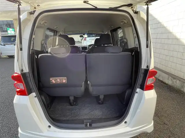 ホンダ フリード Gエアロ ジャストセレクション 大分県 2009(平21)年 5.2万km プレミアムホワイトパール ワンオーナー/両側パワースライドドア/純正15インチアルミホール/エンジンスターター/HIDヘッドライト/フォグランプ/オートライト/レザーステアリング/チルトステアリング/ウインカーミラー/リアプライバシーガラス/ドアバイザー/フロアマット/電動格納ミラー/Wエアバッグ/ABS/スマートキー×2/保証書/車両取説