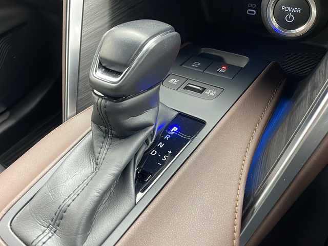 トヨタ ハリアー ハイブリッド G 茨城県 2024(令6)年 1.2万km プラチナホワイトパールマイカ 純正ディスプレイオーディオ/フルセグTV/バックカメラ/ETC/ドライブレコーダー/電動リアゲート/追従クルーズコントロール/デジタルインナーミラー/パワーシート/ハーフレザーシート/横滑り防止装置/コーナーセンサー/衝突軽減ブレーキ/LEDヘッドライト