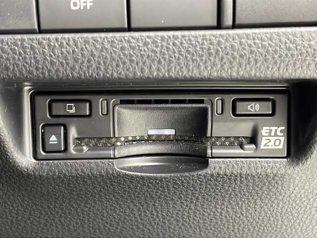 トヨタ ハリアー ハイブリッド G 茨城県 2024(令6)年 1.2万km プラチナホワイトパールマイカ 純正ディスプレイオーディオ/フルセグTV/バックカメラ/ETC/ドライブレコーダー/電動リアゲート/追従クルーズコントロール/デジタルインナーミラー/パワーシート/ハーフレザーシート/横滑り防止装置/コーナーセンサー/衝突軽減ブレーキ/LEDヘッドライト