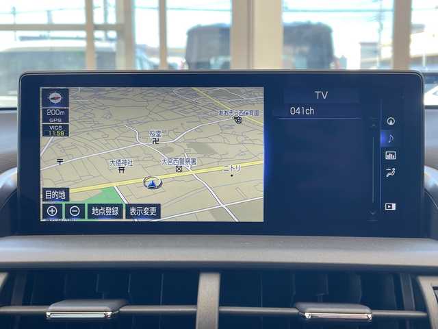 レクサス ＮＸ 300 Fスポーツ 埼玉県 2018(平30)年 2.1万km ホワイトノーヴァガラスフレーク 衝突軽減ブレーキ /サンルーフ /三眼LED /純正ナビ/　　CD/DVD/BT/フルセグ /全方位カメラ /パワーバックドア /レーダークルーズコントロール /革シート /シートヒーター/クーラー /純正18インチアルミホイール/ブラインドスポットモニター/パドルシフト/ステアリングヒーター/スイッチ/純正ETC2.0