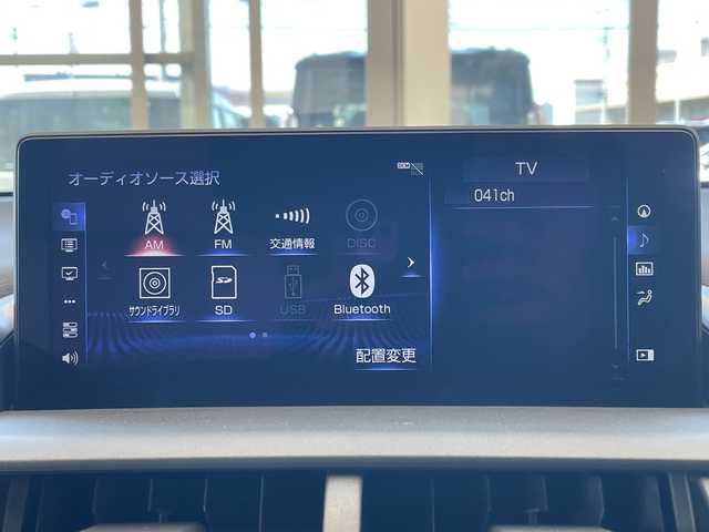 レクサス ＮＸ 300 Fスポーツ 埼玉県 2018(平30)年 2.1万km ホワイトノーヴァガラスフレーク 衝突軽減ブレーキ /サンルーフ /三眼LED /純正ナビ/　　CD/DVD/BT/フルセグ /全方位カメラ /パワーバックドア /レーダークルーズコントロール /革シート /シートヒーター/クーラー /純正18インチアルミホイール/ブラインドスポットモニター/パドルシフト/ステアリングヒーター/スイッチ/純正ETC2.0