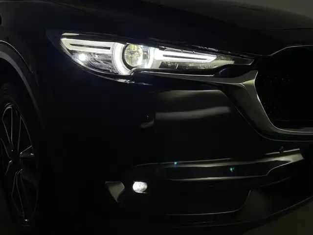 マツダ ＣＸ－５ XD Lパッケージ 群馬県 2019(令1)年 2.5万km ジェットブラックマイカ CD/DVDプレーヤー＋地上デジタルTVチューナー（フルセグ）/360度ビューモニター＋フロントパーキングセンサー（センター/コーナー）/＝＝＝＝＝/純正ナビ/・AM/FM/USB/Bluetooth/AppleCarPlay/AndroidAuto/i-ACTIVSENSE/・スマートブレーキサポート/・レーンキープアシストシステム/車線逸脱警報システム/・ブラインドスポットモニタリング/・マツダレーダークルーズコントロール/パワーバックドア/運転席/助手席パワーシート/運転席メモリー付/運転席/助手席/2列目左右シートヒーター/アイドリングストップ/プッシュスタート/スマートキー
