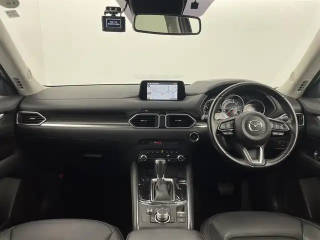 マツダ ＣＸ－５ XD Lパッケージ 群馬県 2019(令1)年 2.5万km ジェットブラックマイカ CD/DVDプレーヤー＋地上デジタルTVチューナー（フルセグ）/360度ビューモニター＋フロントパーキングセンサー（センター/コーナー）/＝＝＝＝＝/純正ナビ/・AM/FM/USB/Bluetooth/AppleCarPlay/AndroidAuto/i-ACTIVSENSE/・スマートブレーキサポート/・レーンキープアシストシステム/車線逸脱警報システム/・ブラインドスポットモニタリング/・マツダレーダークルーズコントロール/パワーバックドア/運転席/助手席パワーシート/運転席メモリー付/運転席/助手席/2列目左右シートヒーター/アイドリングストップ/プッシュスタート/スマートキー