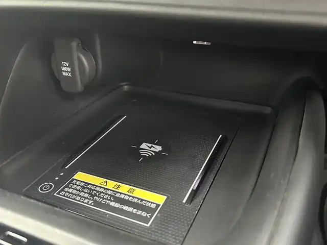 ホンダ ヴェゼル ハイブリッド e:HEV X 宮城県 2022(令4)年 4.3万km プラチナホワイトパール Honda CONNECTディスプレイ/フルセグTV/FM/AM/BT/バックカメラ/ETC2.0/クルーズコントロール/ドライブレコーダー(DRH-204WD)/置くだけ充電/ブレーキホールド/電動パーキング/パドルシフト/横滑り防止装置/コーナーセンサー/衝突被害軽減システム/踏み間違い衝突軽減システム/ダウンヒルアシストコントロール/スペアキー/純正フロアマット
