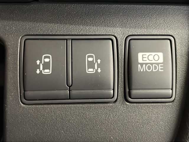 日産 セレナ ハイウェイスター S HV Vセレ 高知県 2013(平25)年 2.6万km スーパーブラック 純正ナビ/(Bluetooth/CD/SD/DVD/AUX/フルセグ)/バックカメラ/ETC/両側パワースライドドア/クルーズコントロール/純正16インチアルミホイール/純正フロアマット/オートライト/キセノンヘッドライト/フォグランプ/プッシュスタート/スマートキー/横滑り防止装置