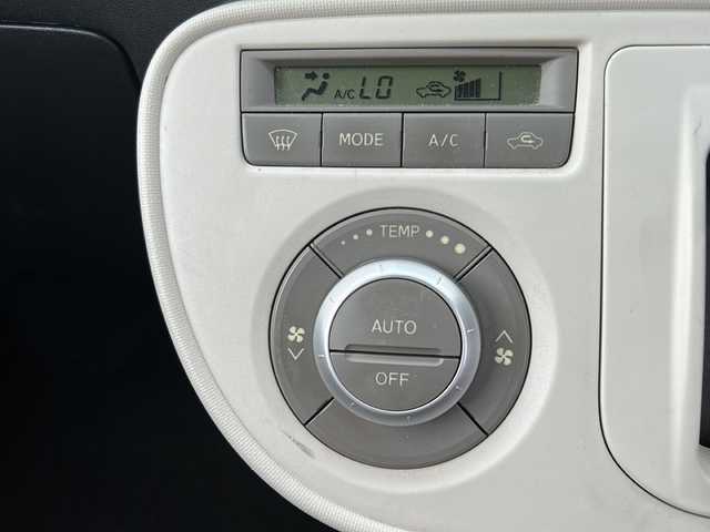 ダイハツ ミラ ココア プラスX 福島県 2012(平24)年 13.8万km ブラックマイカメタリック スマートキー/純正ミュージックサーバー/（AM/FM/CD）/アイドリングストップ/純正ドアバイザー/純正フロアマット/電動格納ミラー/ウィンカーミラー/アイドリングストップ/電源ソケット/フォグランプ/AAC