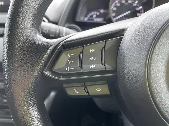 マツダ マツダ２ 15C 石川県 2020(令2)年 7.3万km エターナルブルーマイカ 純正メモリーナビ/フルセグTV/バックカメラ/ETC/レーダーブレーキ/スマートキー/プッシュスタート/電動ミラー/オートライト/ブラインドスポットモニター/保証書
