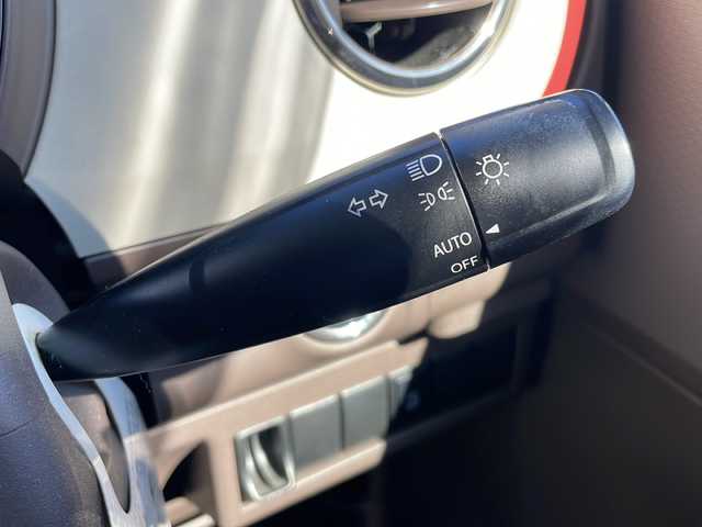 スズキ ラパン X 山口県 2014(平26)年 4.9万km カシスピンクパールメタリック 社外メモリーナビ【MDV-L401】/・DVD/CD/iPod/USB/ワンセグ/AM/FM/純正フロアマット/純正アルミホイール/レザーシート/ベンチシート/本革巻きステアリング/フルオートエアコン/アイドリングストップ/LEDヘッドランプ/オートライト/電動格納ウインカーミラー/ドアバイザー/スマートキー/プッシュアップスタート/ABS/盗難防止装置/取扱説明書/保証書