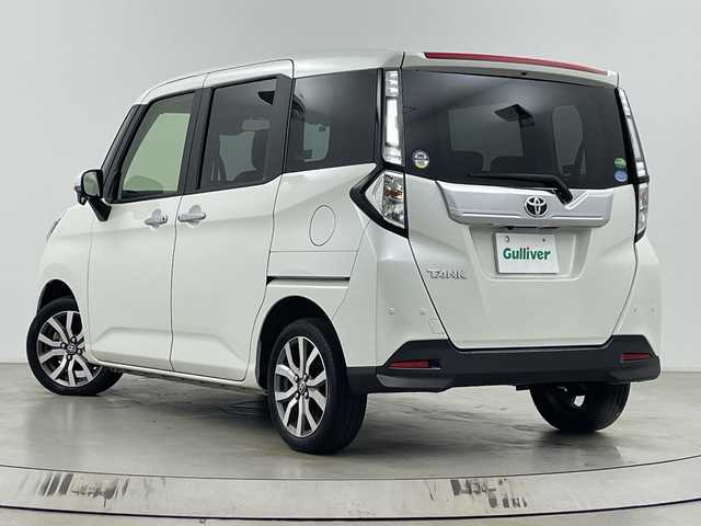トヨタ タンク カスタムG－T 埼玉県 2019(令1)年 6.7万km ブラックマイカメタリック/パールホワイト2トーン 純正９インチナビ(型式：NSZT-Y68T)/CD/DVD/Bluetooth/フルセグ/バックカメラ/スマートアシスト/両側パワースライドドア/ドライブレコーダー/ETC/純正１５インチアルミホイール/電動格納ミラー/プッシュスタート/スマートキー