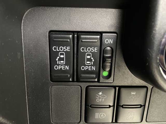 トヨタ タンク カスタムG－T 埼玉県 2019(令1)年 6.7万km ブラックマイカメタリック/パールホワイト2トーン 純正９インチナビ(型式：NSZT-Y68T)/CD/DVD/Bluetooth/フルセグ/バックカメラ/スマートアシスト/両側パワースライドドア/ドライブレコーダー/ETC/純正１５インチアルミホイール/電動格納ミラー/プッシュスタート/スマートキー