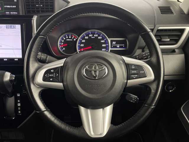 トヨタ タンク カスタムG－T 埼玉県 2019(令1)年 6.7万km ブラックマイカメタリック/パールホワイト2トーン 純正９インチナビ(型式：NSZT-Y68T)/CD/DVD/Bluetooth/フルセグ/バックカメラ/スマートアシスト/両側パワースライドドア/ドライブレコーダー/ETC/純正１５インチアルミホイール/電動格納ミラー/プッシュスタート/スマートキー