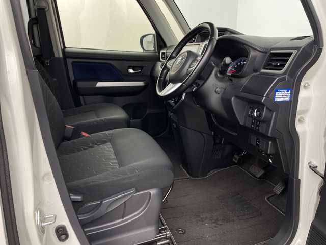 トヨタ タンク カスタムG－T 埼玉県 2019(令1)年 6.7万km ブラックマイカメタリック/パールホワイト2トーン 純正９インチナビ(型式：NSZT-Y68T)/CD/DVD/Bluetooth/フルセグ/バックカメラ/スマートアシスト/両側パワースライドドア/ドライブレコーダー/ETC/純正１５インチアルミホイール/電動格納ミラー/プッシュスタート/スマートキー