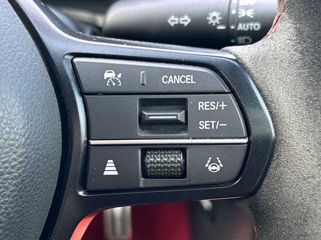 ホンダ シビック タイプR 愛知県 2023(令5)年 2.4万km チャンピオンシップホワイト ワンオーナ/純正リアウィング/デジタルインナーミラー/無限シフトノブ/ドライブレコーダー/ワンオーナー/取扱説明書/Bluetooth/ワンセグTV/バックカメラ/純正アルミホイール/純正フロアマット/純正アルカンターラステアリング/ACC/レーンキープアシスト/ブレーキホールド/コーナーセンサー/オートマチックハイビーム