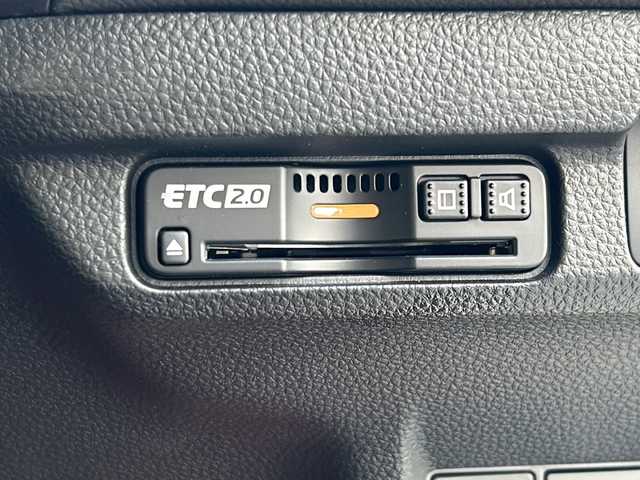 ホンダ シビック タイプR 愛知県 2023(令5)年 2.4万km チャンピオンシップホワイト ワンオーナ/純正リアウィング/デジタルインナーミラー/無限シフトノブ/ドライブレコーダー/ワンオーナー/取扱説明書/Bluetooth/ワンセグTV/バックカメラ/純正アルミホイール/純正フロアマット/純正アルカンターラステアリング/ACC/レーンキープアシスト/ブレーキホールド/コーナーセンサー/オートマチックハイビーム