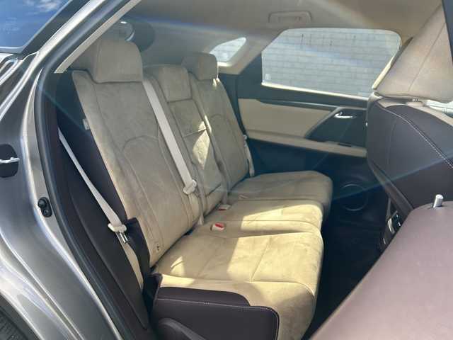 レクサス ＲＸ 200t 長野県 2015(平27)年 5万km ソニックチタニウム ・純正SDメーカーオプションナビゲーション/CD DVD フルセグTV Bluetooth/・バックカメラ/サイドカメラ/・ビルトインETC/・プリクラッシュセーフティ/・レーンキープアシスト/・レーダークルーズコントロール/・オートマチックハイビーム/・コーナーセンサー/・LEDヘッドライト/・オートライト/・フォグライト/・パワーバックドア/・純正18インチアルミホイール/・パワーシート(D/N)/・横滑り防止装置/・ウィンカーミラー/・電動格納ミラー/・スマートキー/・エンジンプッシュスタート