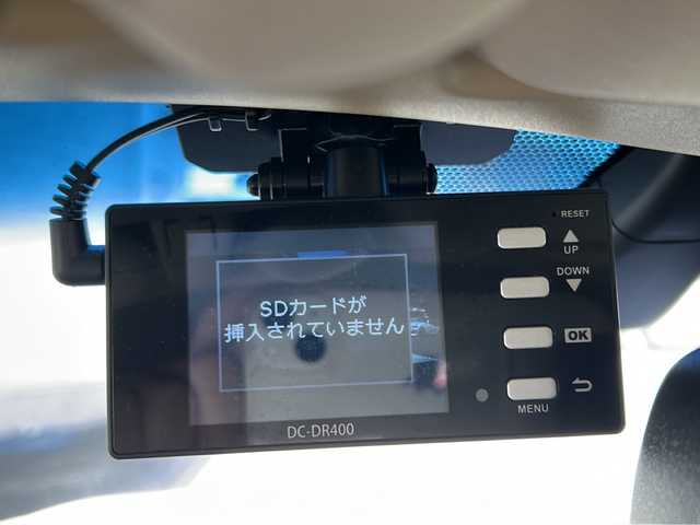 トヨタ クラウン マジェスタ Fバージョン 神奈川県 2015(平27)年 10.5万km ホワイトパールクリスタルシャイン 禁煙車/純正7型ナビ(フルセグ/CD/DVD/BT)/バックモニター/プリクラッシュセーフティー/ブラインドスポットモニター/エアシート/シートヒーター/レーダークルコン/ETC/ドラレコ/純正フロアマット/純正LEDヘッドライト/フォグランプ/プッシュスタート