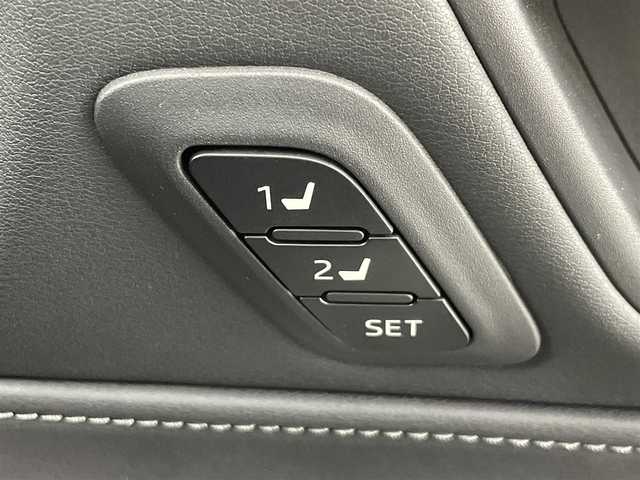 トヨタ ハリアー Z レザーパッケージ 群馬県 2020(令2)年 3.9万km ブラック パノラミックビューモニター/純正12.3インチナビ/（Bluetooth/フルセグ/Miracast/AM/FM）　/JBLプレミアムサウンド　前後ドライブレコーダー機能付デジタルインナーミラー　ETC2.0　前席パワーシート　前席シートヒーター/シートベンチレーション　ステアリングヒーター　パワーバックドア/トヨタセーフティセンス（プリクラッシュセーフティ/レーントレーシングシステム/レーダークルーズコントロール/アダプティブハイビームシステム/オートマチックハイビームシステム/ロードサインアシスト）