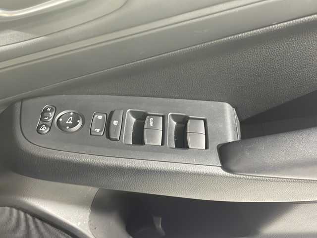 ホンダ ヴェゼル G 沖縄県 2021(令3)年 3.1万km メテオロイドグレーメタリック 禁煙車/純正SDナビ/DVD/CD/SD/BT/フルセグ/バックカメラ/ドライブレコーダー/ホンダセンシング/衝突軽減ブレーキ/レーンキープアシスト/アダプティブクルーズコントロール/コーナーセンサー/横滑り防止装置/ダウンヒルアシストコントロール/LEDヘッドライト/オートライト/純正15インチAW/純正フロアマット/プッシュスタート/スマートキー/スペアキー