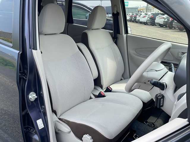 日産 デイズ X 新潟県 2017(平29)年 4.8万km プレミアムパープルP 4WD/CD/AUX/全方位カメラ/衝突被害軽減ブレーキ/ベンチシート/運転席シートヒーター /ステアリングスイッチ/スマートキー/プッシュスタート/社外14インチAW夏タイヤ車載