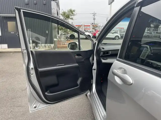 ホンダ フリード ハイブリット ジャストセレクション 滋賀県 2013(平25)年 6.9万km スーパープラチナメタリック 社外ナビ/フルセグTV/ETC/ドライブレコーダー/クルーズコントロール/３列シート/両側オートスライドドア/社外１５インチAW/VDC