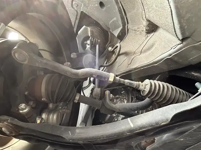 日産 セレナ e－パワー ハイウェイスター V 滋賀県 2022(令4)年 1.9万km ダイヤモンドブラック ガソリン（ハイブリッド）/2WD(FF)/CVT/純正メーカーナビ（地図SDなし）/（FM/AM/フルセグ/Bluetooth）/アラウンドビューモニター/プロパイロット/デジタルインナーミラー/ドライブレコーダー/ビルトインETC/両側パワースライドドア/ブラインドスポットモニター/フリップダウンモニター/革巻きステアリング/ステアリングスイッチ/純正フロアマット/電動格納ミラー/ドアバイザー/オートライト/プッシュスタート/プリクッラッシュ/オートマッチックハイビーム/横滑り防止/コーナーセンサー/電動サイドブレーキ