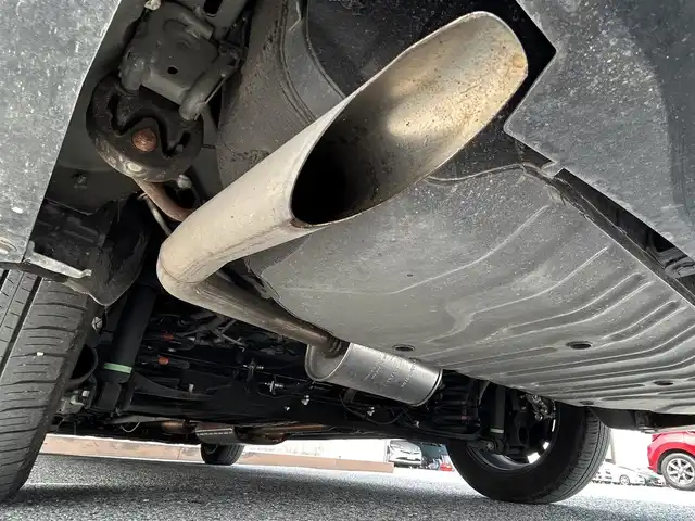 日産 セレナ e－パワー ハイウェイスター V 滋賀県 2022(令4)年 1.9万km ダイヤモンドブラック ガソリン（ハイブリッド）/2WD(FF)/CVT/純正メーカーナビ（地図SDなし）/（FM/AM/フルセグ/Bluetooth）/アラウンドビューモニター/プロパイロット/デジタルインナーミラー/ドライブレコーダー/ビルトインETC/両側パワースライドドア/ブラインドスポットモニター/フリップダウンモニター/革巻きステアリング/ステアリングスイッチ/純正フロアマット/電動格納ミラー/ドアバイザー/オートライト/プッシュスタート/プリクッラッシュ/オートマッチックハイビーム/横滑り防止/コーナーセンサー/電動サイドブレーキ