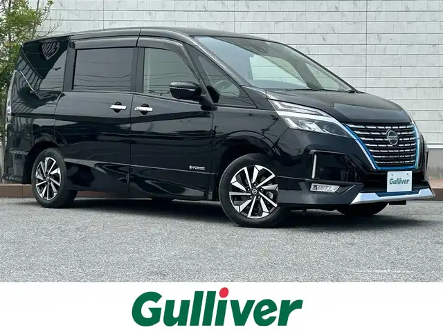 日産 セレナ e－パワー ハイウェイスター V 滋賀県 2022(令4)年 1.9万km ダイヤモンドブラック ガソリン（ハイブリッド）/2WD(FF)/CVT/純正メーカーナビ（地図SDなし）/（FM/AM/フルセグ/Bluetooth）/アラウンドビューモニター/プロパイロット/デジタルインナーミラー/ドライブレコーダー/ビルトインETC/両側パワースライドドア/ブラインドスポットモニター/フリップダウンモニター/革巻きステアリング/ステアリングスイッチ/純正フロアマット/電動格納ミラー/ドアバイザー/オートライト/プッシュスタート/プリクッラッシュ/オートマッチックハイビーム/横滑り防止/コーナーセンサー/電動サイドブレーキ