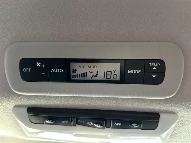 日産 セレナ e－パワー ハイウェイスター V 滋賀県 2022(令4)年 1.9万km ダイヤモンドブラック ガソリン（ハイブリッド）/2WD(FF)/CVT/純正メーカーナビ（地図SDなし）/（FM/AM/フルセグ/Bluetooth）/アラウンドビューモニター/プロパイロット/デジタルインナーミラー/ドライブレコーダー/ビルトインETC/両側パワースライドドア/ブラインドスポットモニター/フリップダウンモニター/革巻きステアリング/ステアリングスイッチ/純正フロアマット/電動格納ミラー/ドアバイザー/オートライト/プッシュスタート/プリクッラッシュ/オートマッチックハイビーム/横滑り防止/コーナーセンサー/電動サイドブレーキ