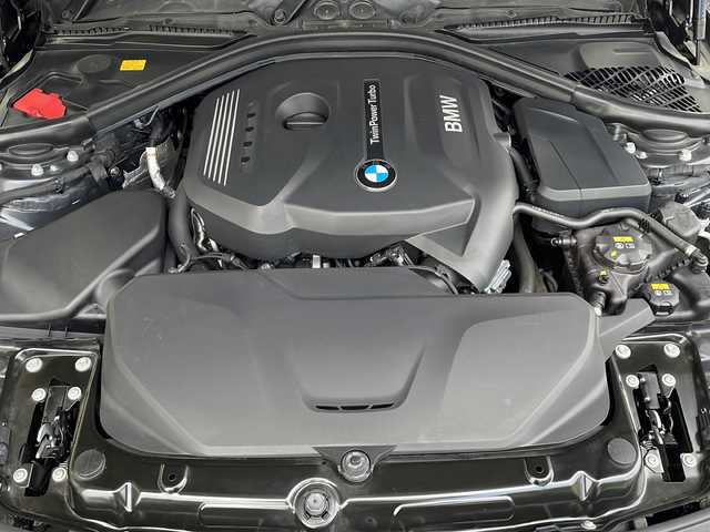 ＢＭＷ ３２０ｉ Mスポーツ 福島県 2016(平28)年 5.4万km サファイアブラックP 登録時走行距離：53248km/ワンオーナー車/メーカーナビ/（AM/FM/BT/CD/DVD/BT/AUX）/ミラー一体型ETC/全周囲モニター/クルーズコントロール/パドルシフト/パワーシート/（D/P)/純正アルミホイール/ステアリングスイッチ/スマートキー/プッシュスタート/電動格納ミラー/オートライト/純正LEDヘッドライト/フロントフォグランプ/リヤフォグランプ/オートエアコン/クリアランスソナー/バックカメラ/サイドカメラ/社外前後ドラレコ/バニティミラー（ランプ付き）/（D/P)/アイドリングストップ/ISOFIX/保証書/取扱説明書