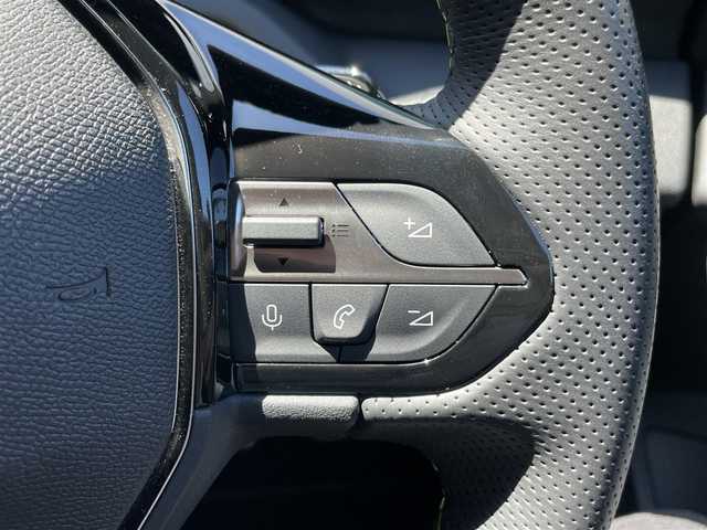 プジョー ３０８ SW ハイブリッド 新潟県 2022(令4)年 1.1万km ネイクルホワイト ターボ/メモリナビ/純正ホイール装着/全周囲カメラ/サンルーフ/前後ドライブレコーダー/ウィンカーミラー/追従型クルーズコントロール/プッシュスタート/ETC/プッシュスタート/運転席助手席シートヒーター/電動パーキングブレーキ/運転席シートメモリー/電動リアゲート